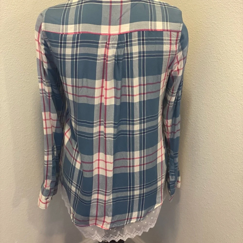 2 FOR $20 Woolrich Blue Plaid Lace Trim Top Blouse Tunic Button Down Size M - Picture 6 of 6